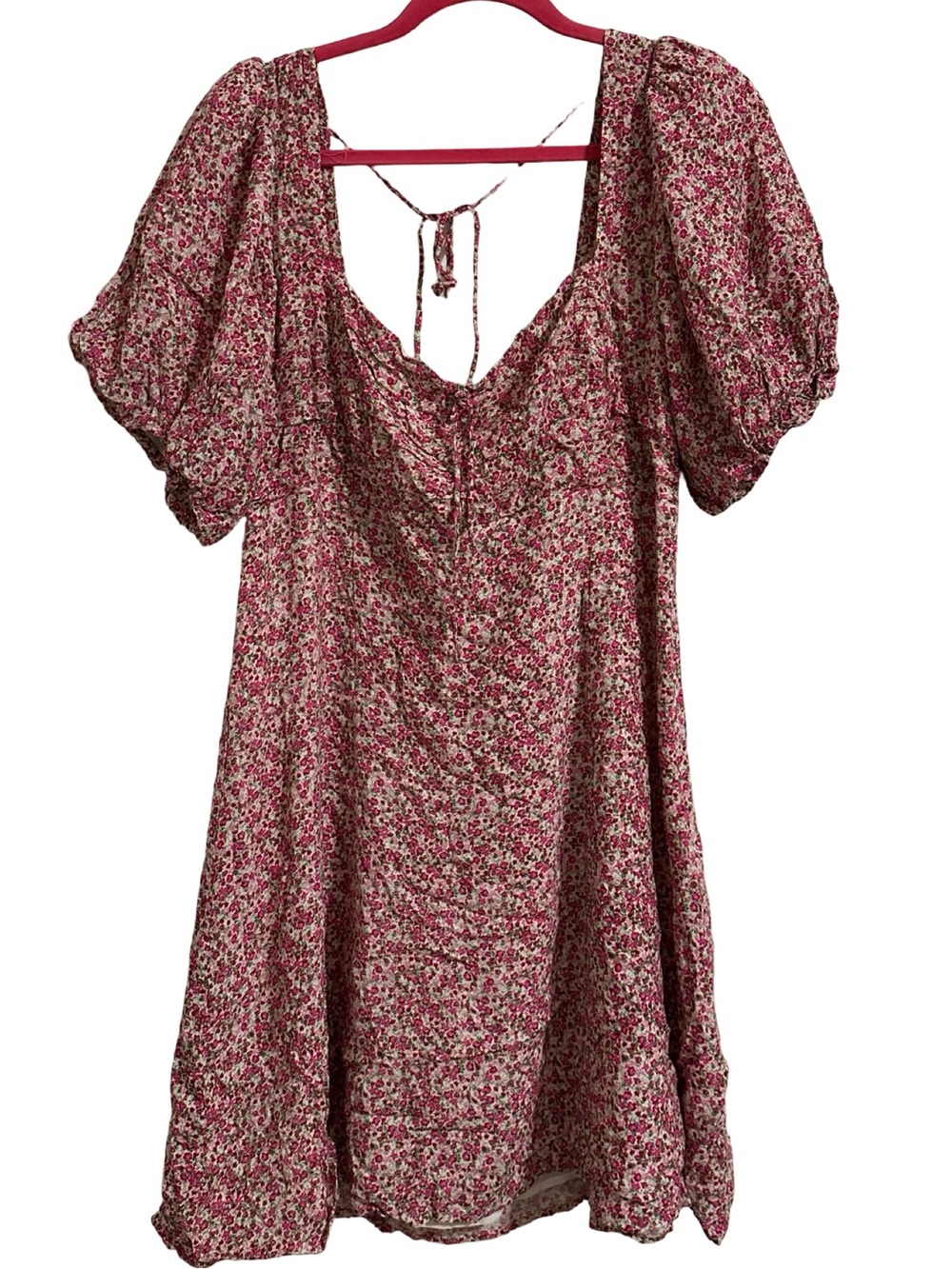 Astr Pink and Cream Floral Puff Sleeve Mini Dress